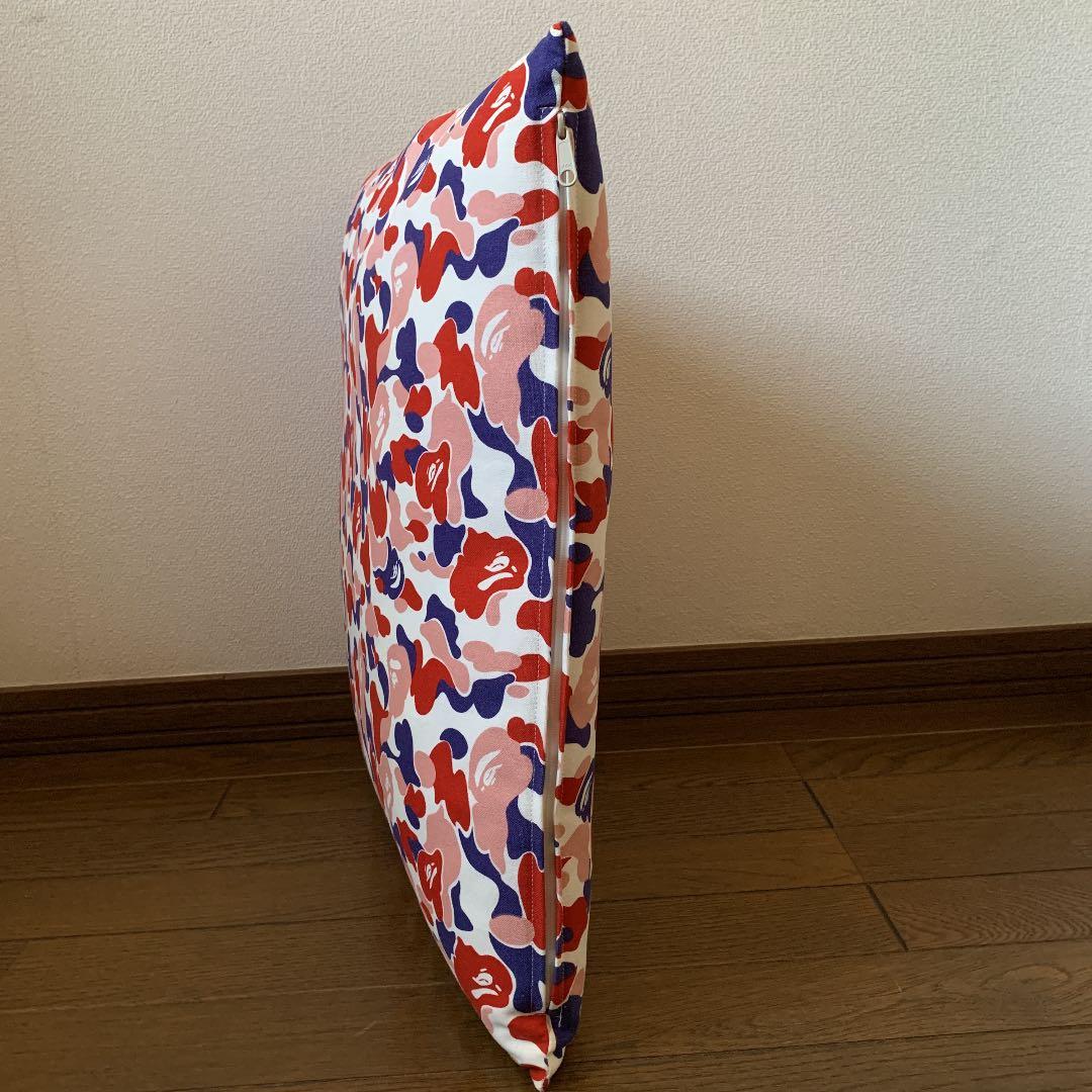【 A BATHING APE 】クッション