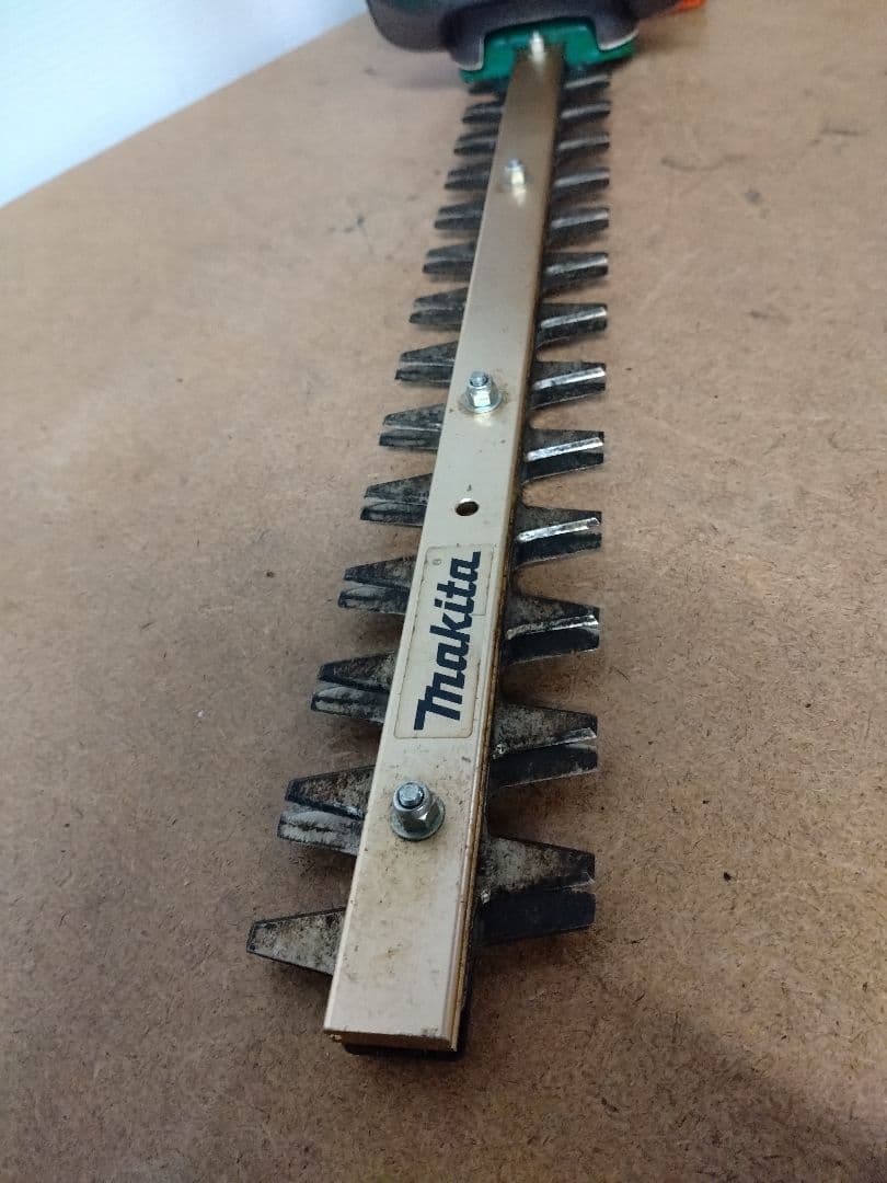 ★マキタ360㍉生垣バリカンMUH366G