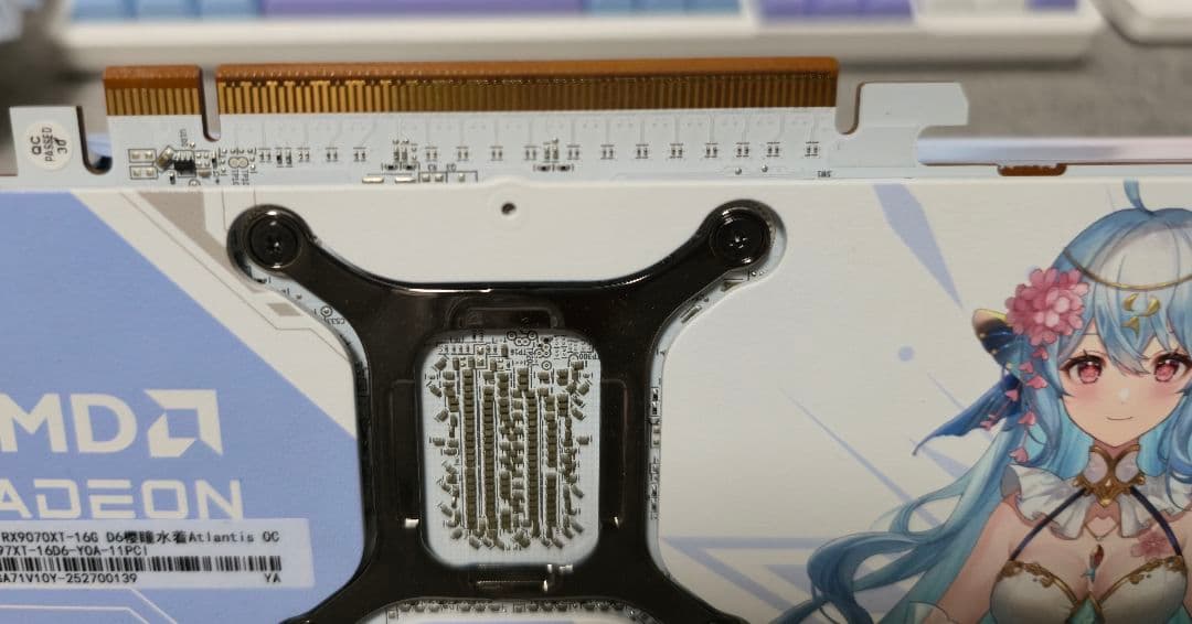 RADEON RX 9070XT　YESTON 櫻瞳水着