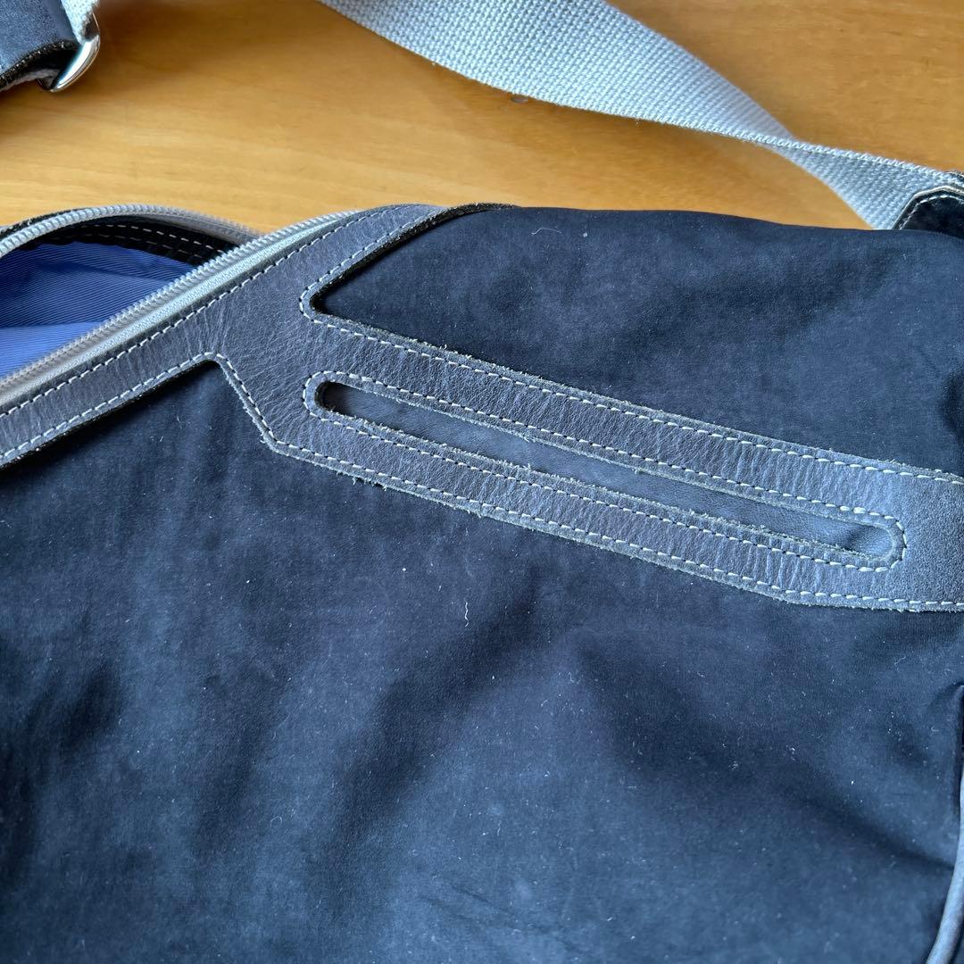 HMAEN 黒 ボディバッグ ファスナー付き