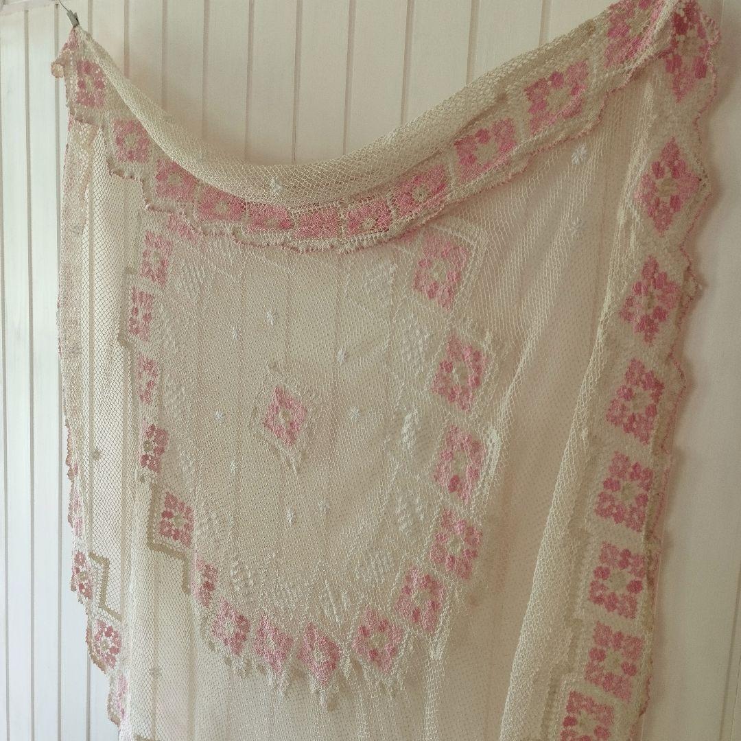 優しい生成り色　Vintageフィレレース　円形　フリークロス