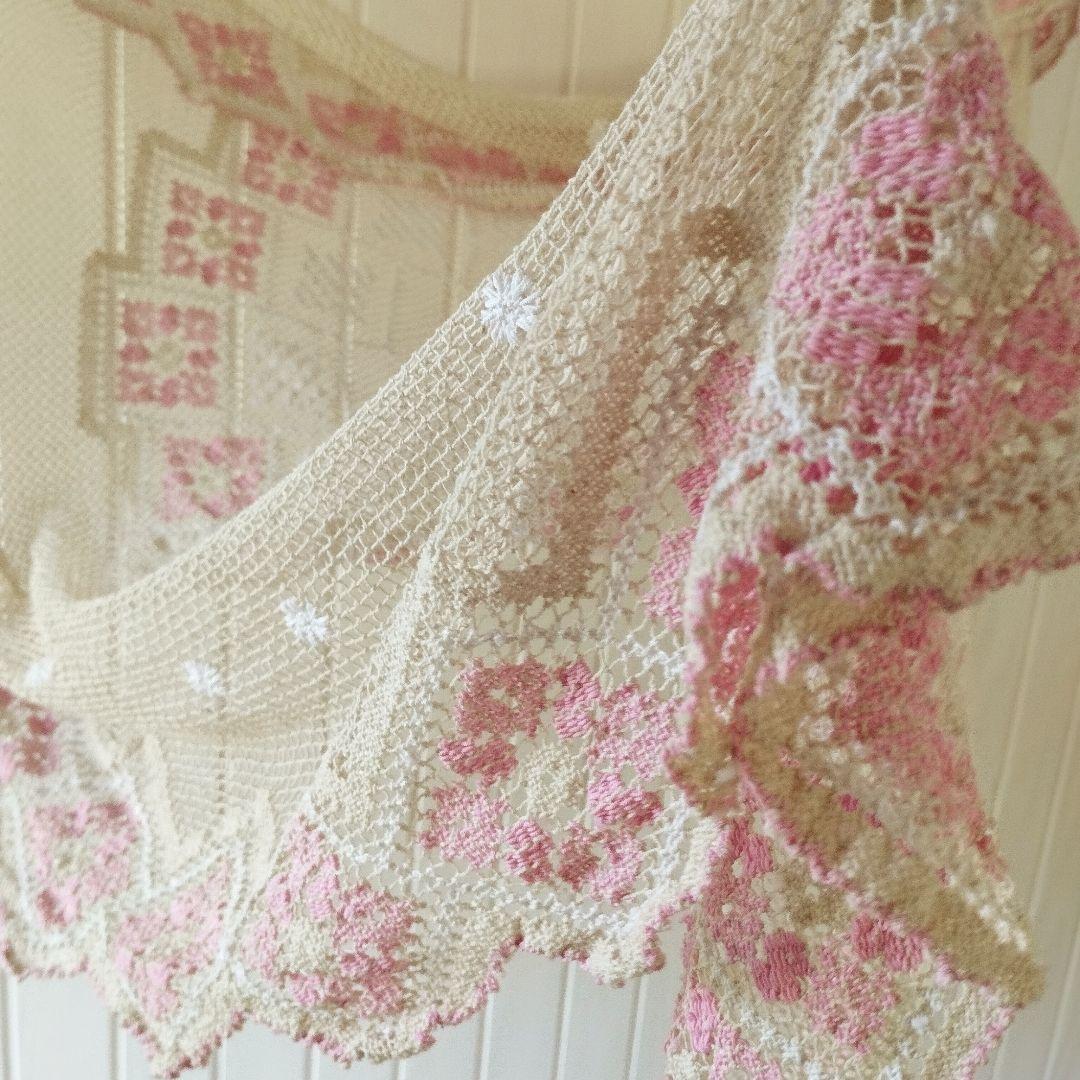 優しい生成り色　Vintageフィレレース　円形　フリークロス