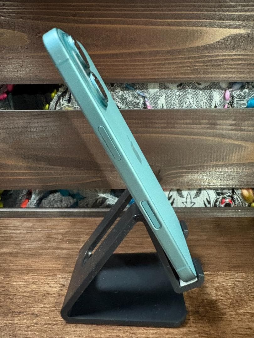 【超美品】iPhone16 バッテリー100% 128GB ティール