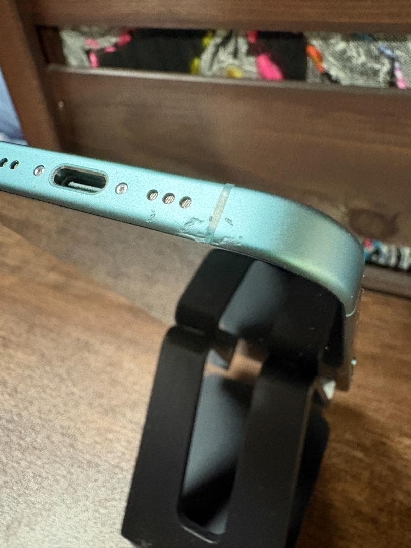 【超美品】iPhone16 バッテリー100% 128GB ティール