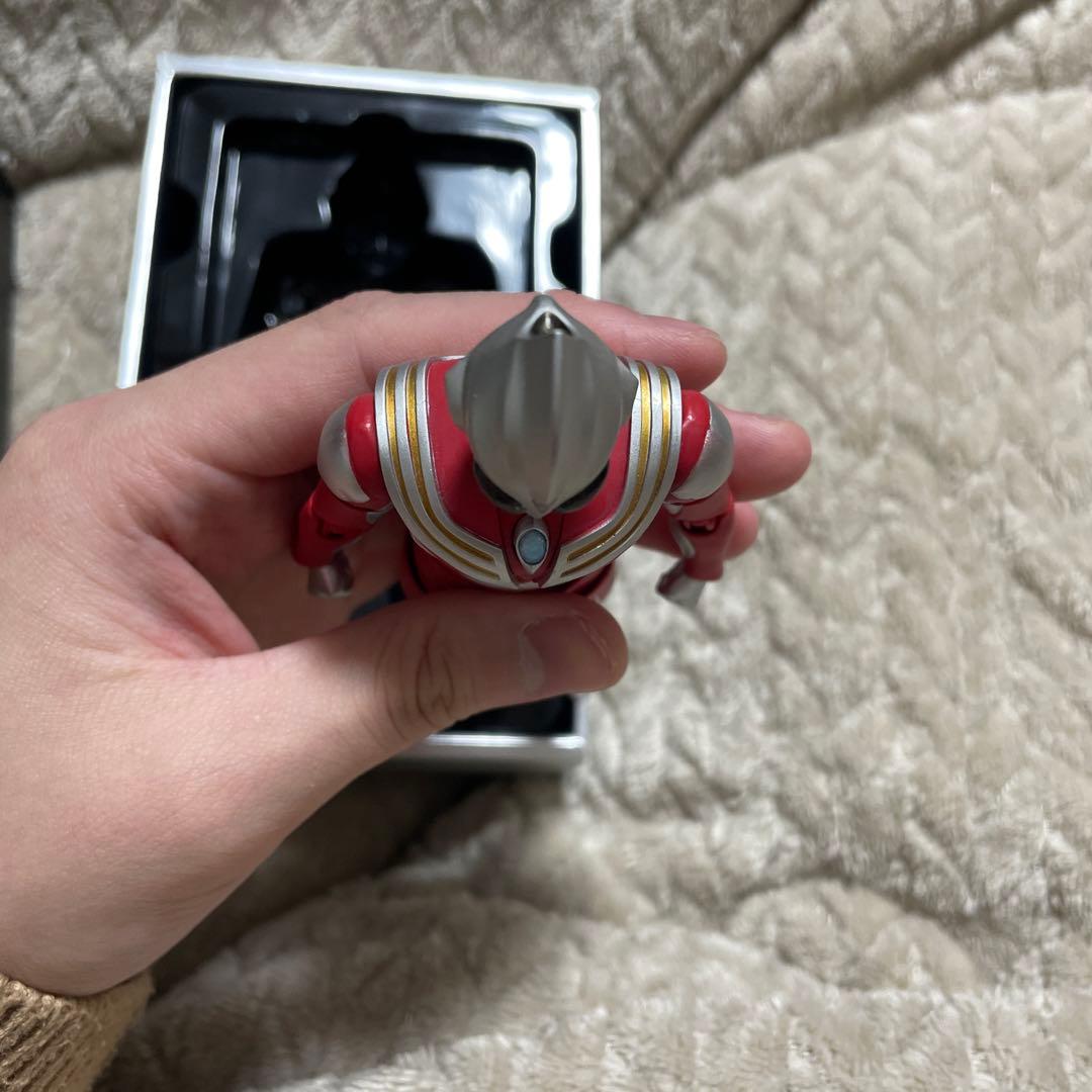 中国代理版真骨彫製法 ウルトラマンティガ パワータイプ　初期の傷があります