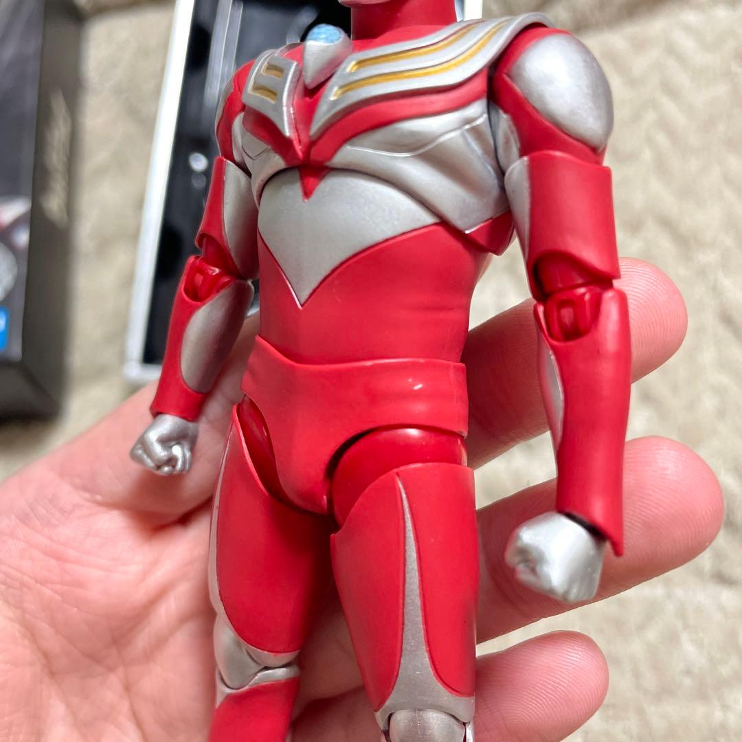 中国代理版真骨彫製法 ウルトラマンティガ パワータイプ　初期の傷があります