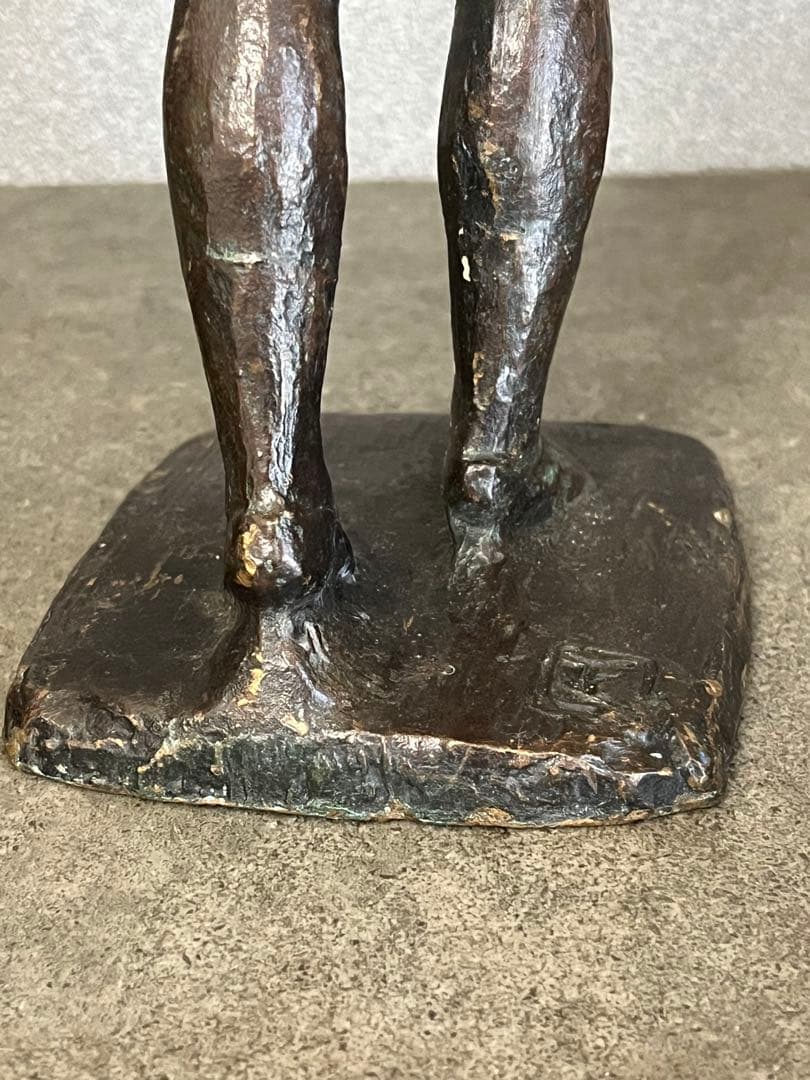ブロンズ　置物　人物　銅　在銘　骨董品