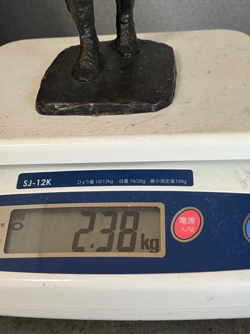 ブロンズ　置物　人物　銅　在銘　骨董品