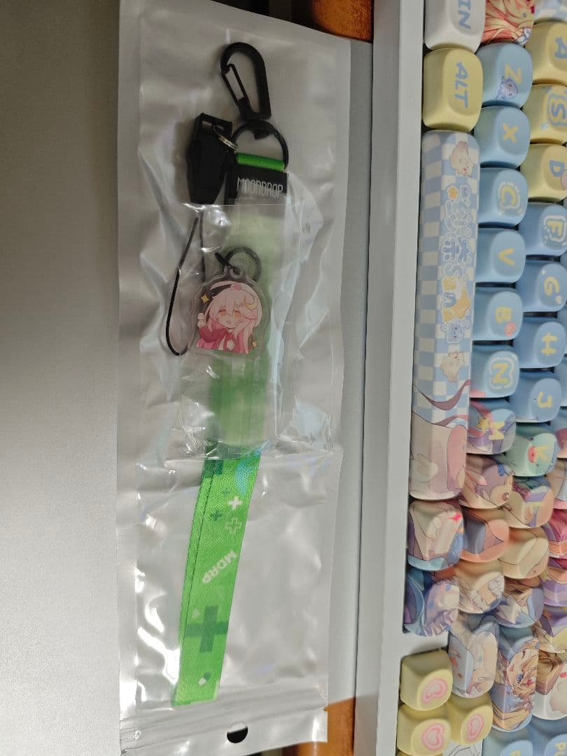 水月雨 MOONDROP PILL 緑 新品未開封 ストラップと回転ロッカー付き