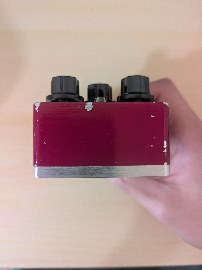 leqtique 9/9　ディストーションペダル