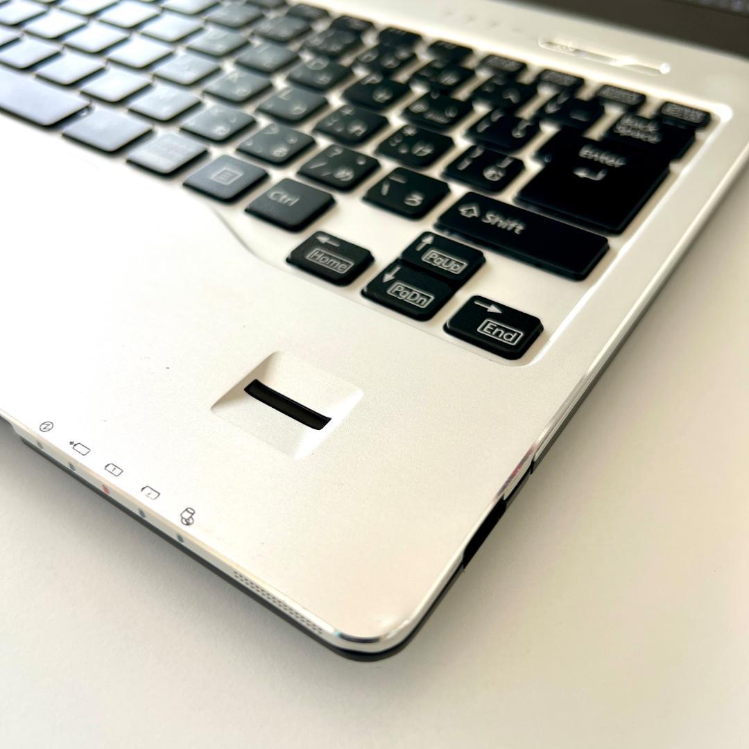 【LinuxMint】富士通ノート i5-8350U/4GB/SSD128GB