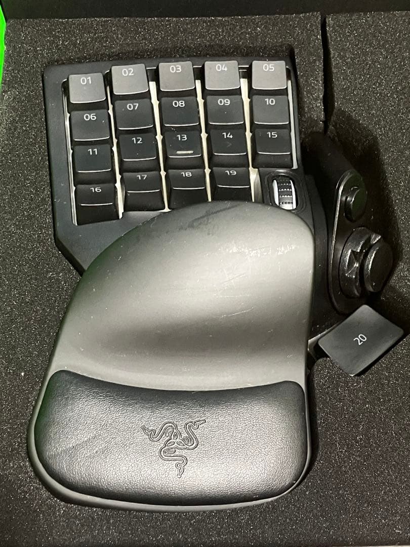 Razer Tartarus V2 ゲーミングキーボード