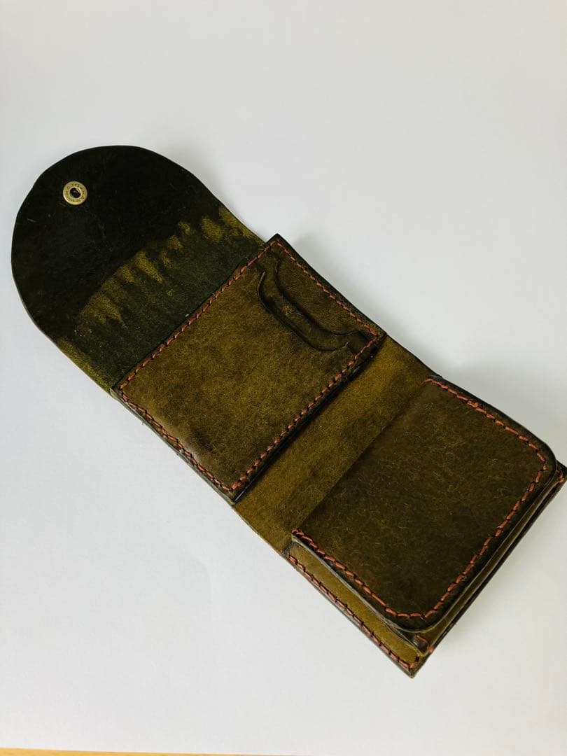 イタリアンレザーの三つ折り財布[オリーブ]