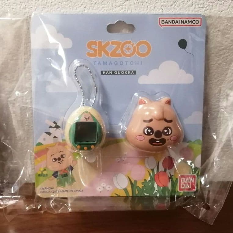 たまごっち ウルフチャン ハンクオッカ stray kids スキズ skzoo