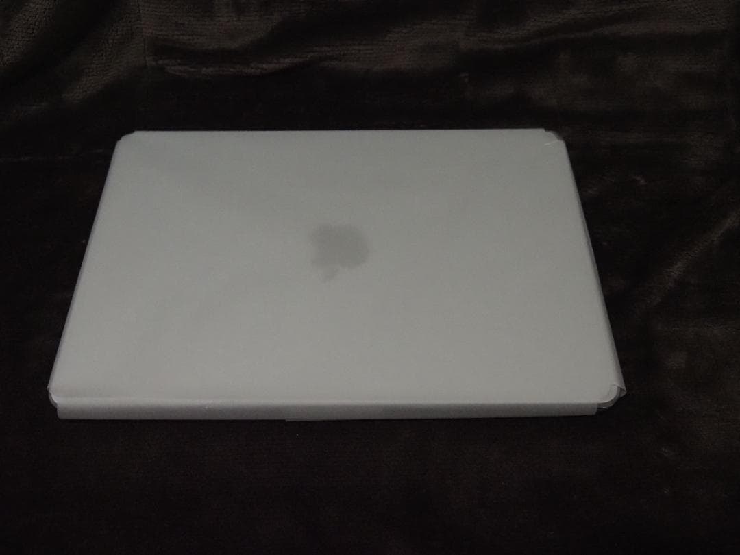 MacBook Air M4 2025年モデル13.6インチ MW0X3J/A