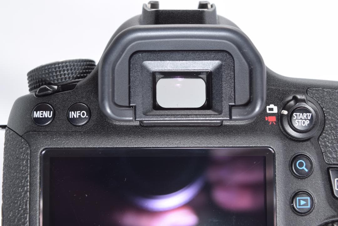 Canon EOS 6D このカメラで「インスタ映え」間違いなし!!!