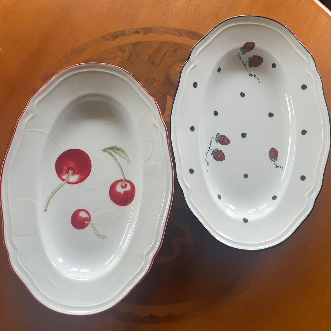 リチャードジノリ　チェリーとストロベリーのオーバル皿　2枚