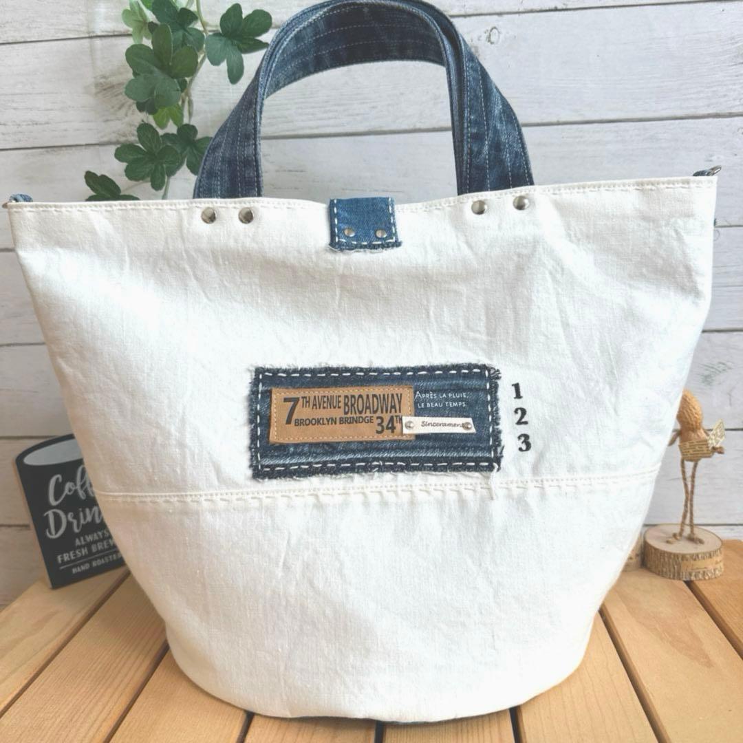 デニムリメイク　まる底　トートバッグ