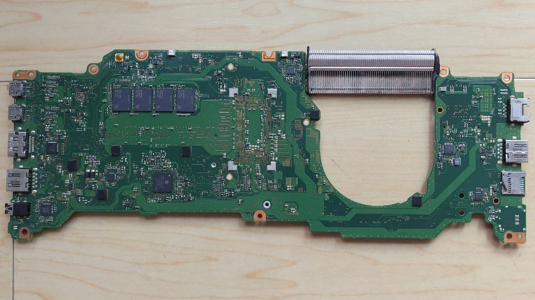 Dynabook G83/HS等用マザーボード i5 1135G7 メモリ8GB