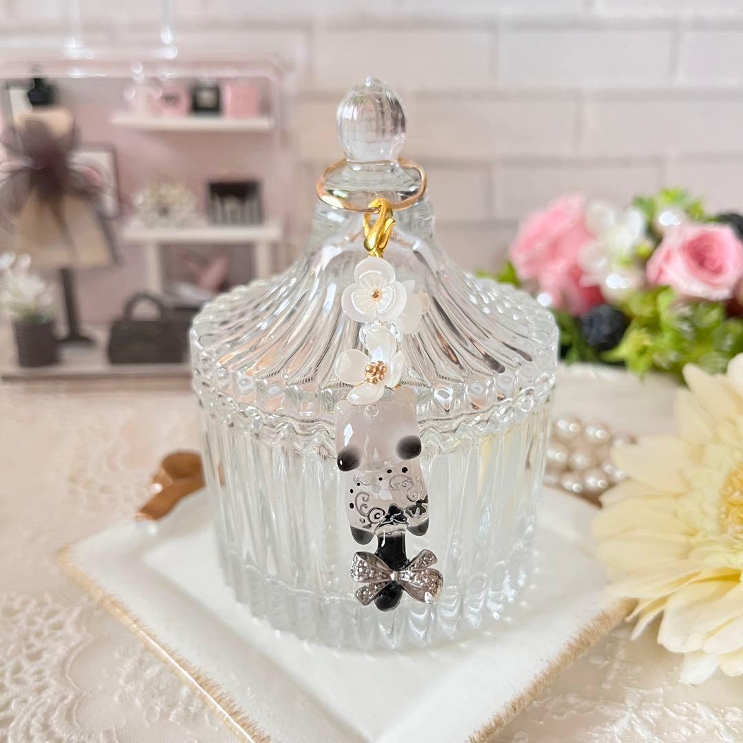 ฅ❤️ レジン　ねこ　パール　花　バックチャーム　チャーム　キーホルダー