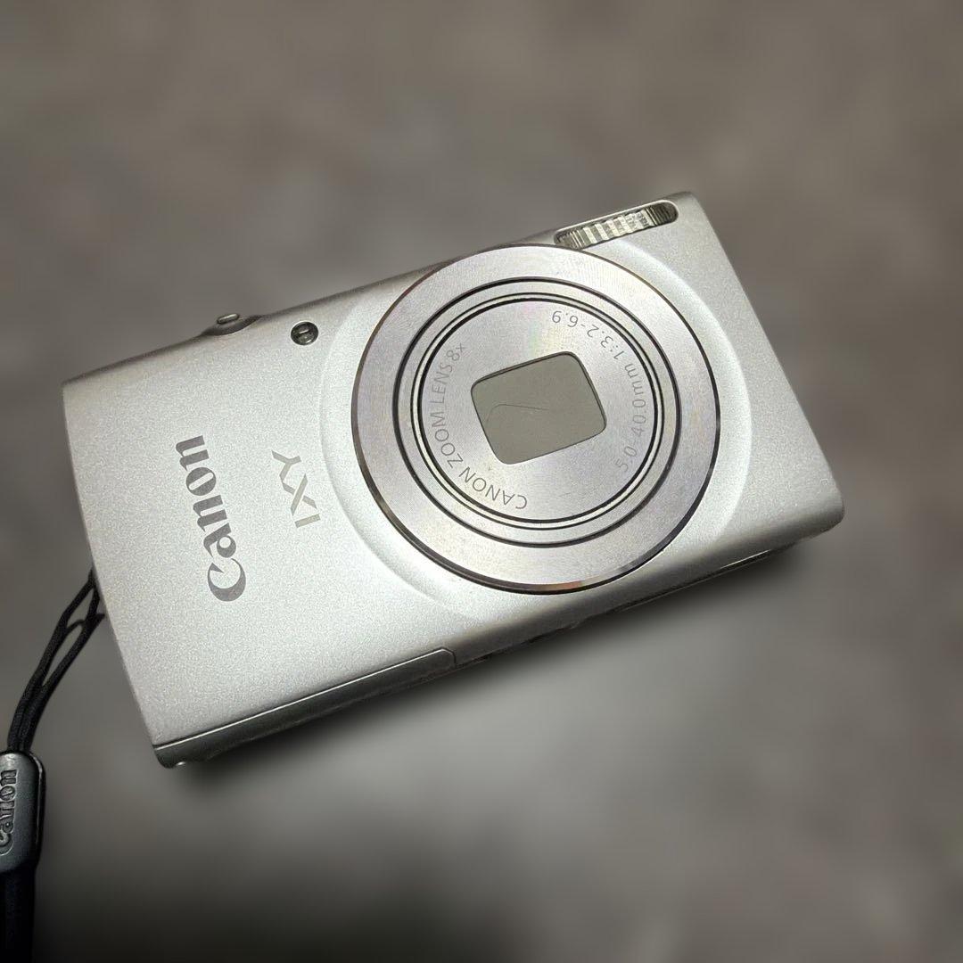 人気デジタルカメラCanon IXY 180