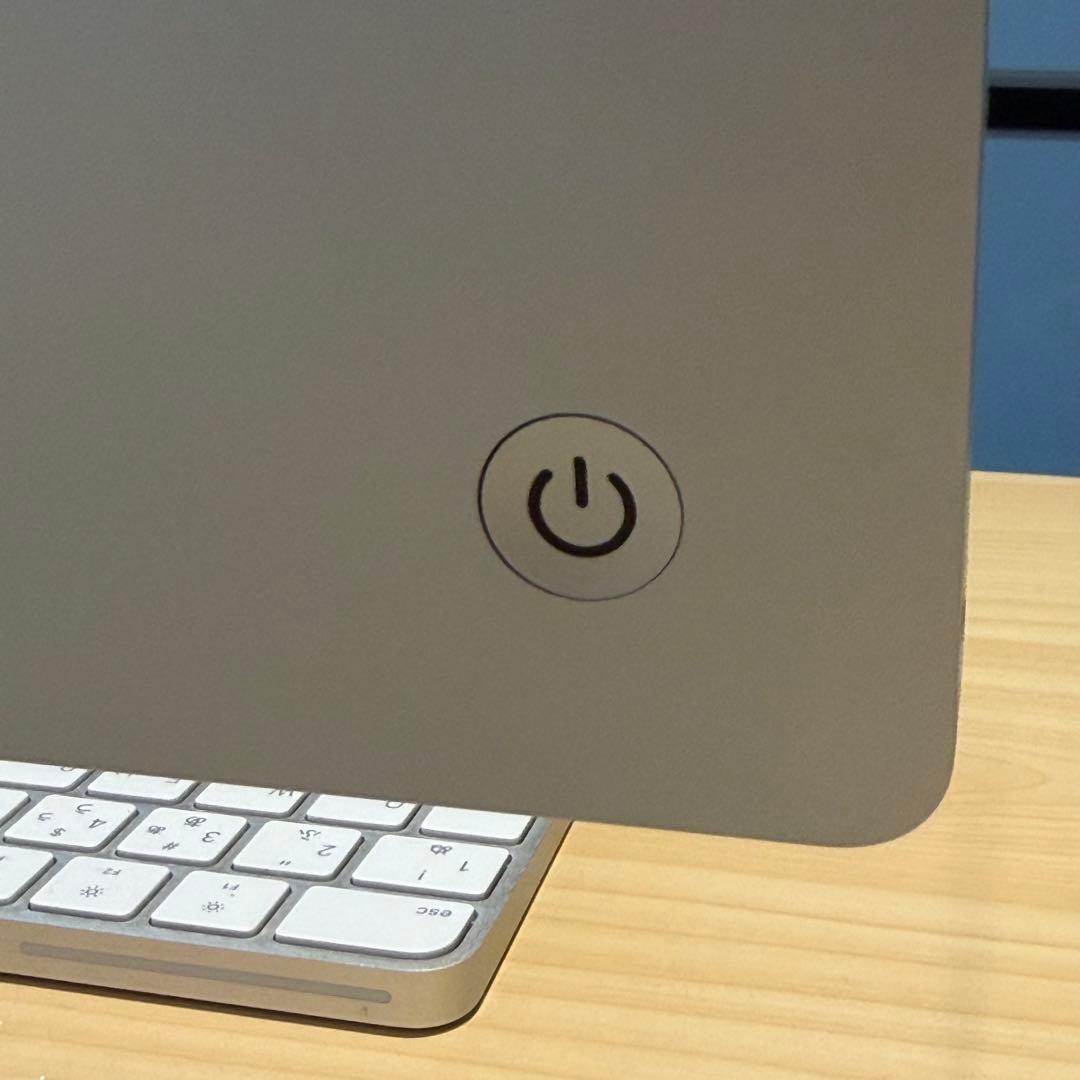 iMac M3 24インチ シルバー 16GB/512GB