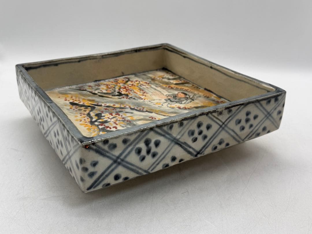 人間国宝　荒川豊蔵作　絵志野　四方鉢　無田陶人　共箱　箱書　目録付260225