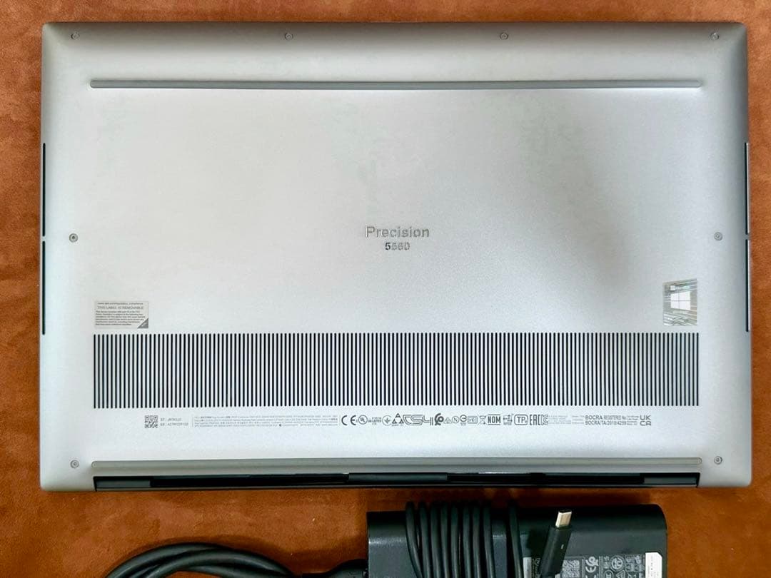 Windowsノート本体 Dell Precision 5560 i7-11850H 16GB 512GB