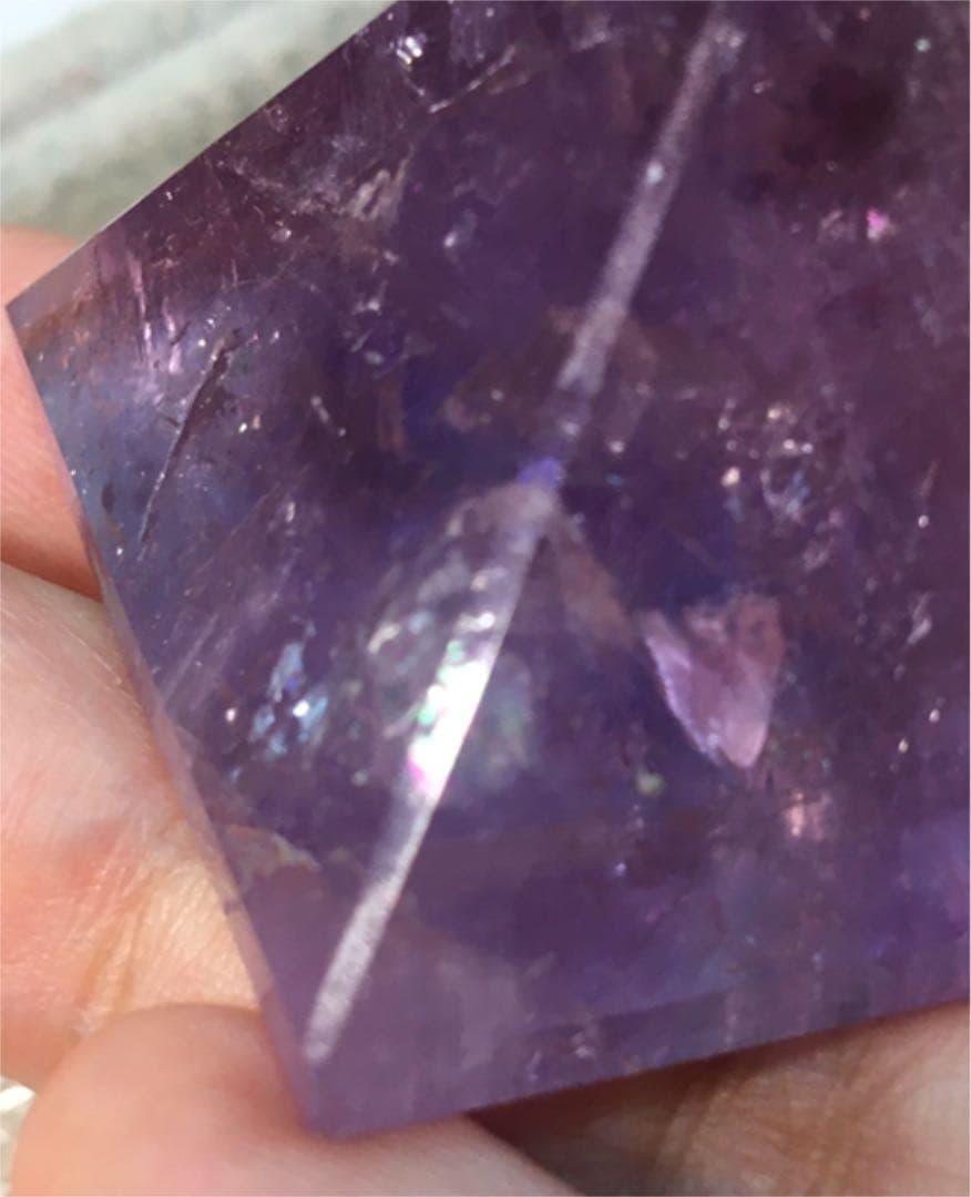 アメジストピラミッド置物　天然石ピラミッド置物　パワーストーンピラミッド置物
