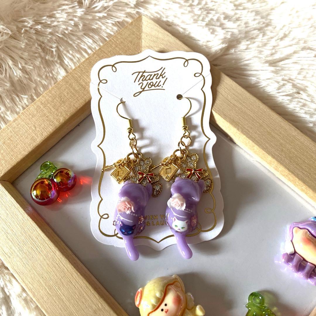 ☆キラキラくまさんが素敵なゴージャス猫ちゃんピアス☆