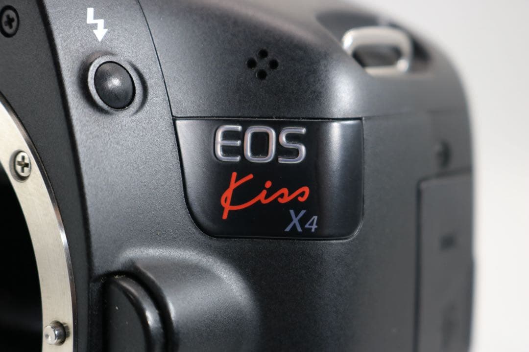 美品 【Canon EOS Kiss X4 ダブルレンズセット】 安心保証あり