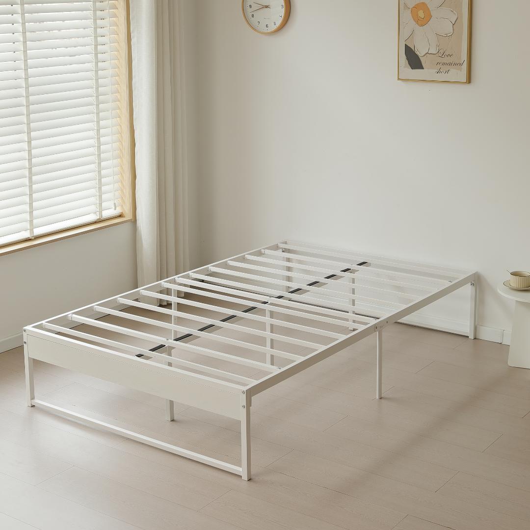 タイムセール！人気作のベッドフレーム【D・ダブル】　シンプル　WHITE