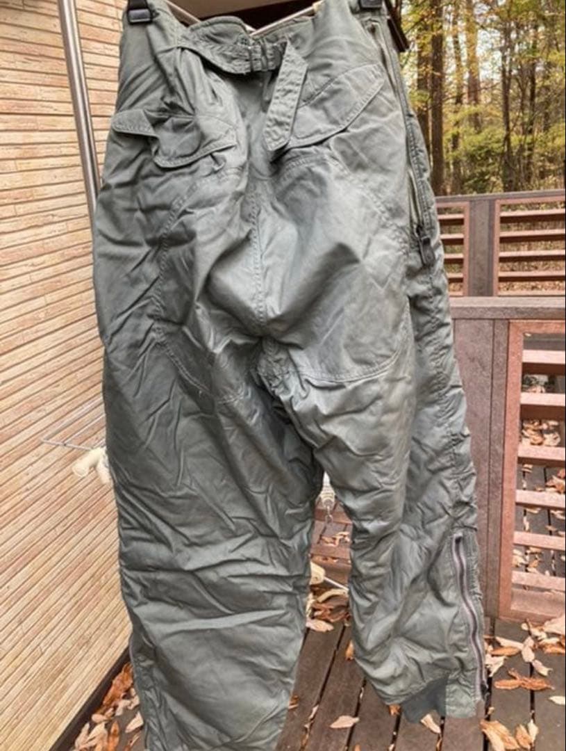 美品★米軍　81年　USAF フライトパンツ 中綿　F-18トラウザー