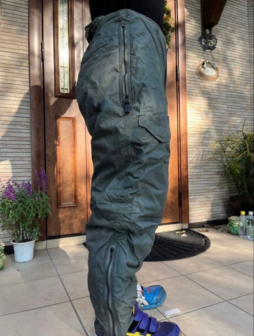 美品★米軍　81年　USAF フライトパンツ 中綿　F-18トラウザー