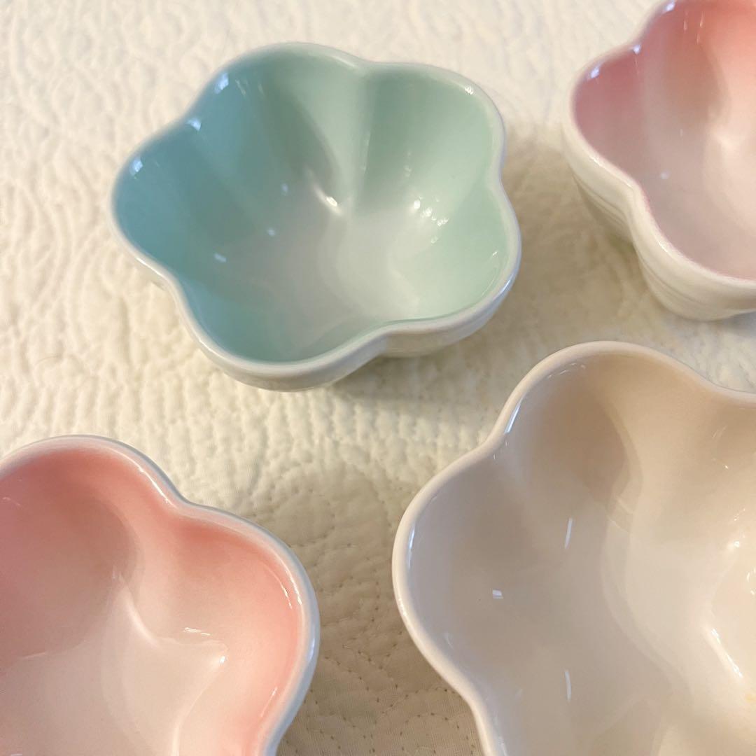 ㉗ルクルーゼ ミニフラワーボウル 7個セット 小鉢
