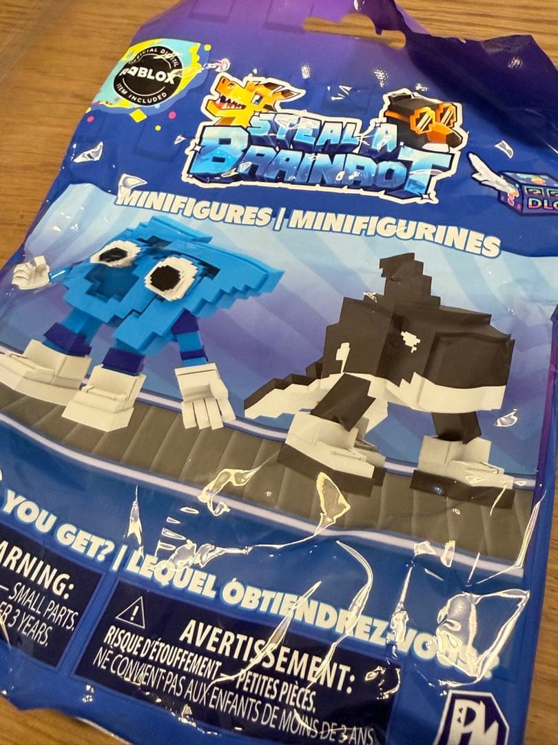 公式 フィギュア Roblox Steal A Brainrot DLCコード