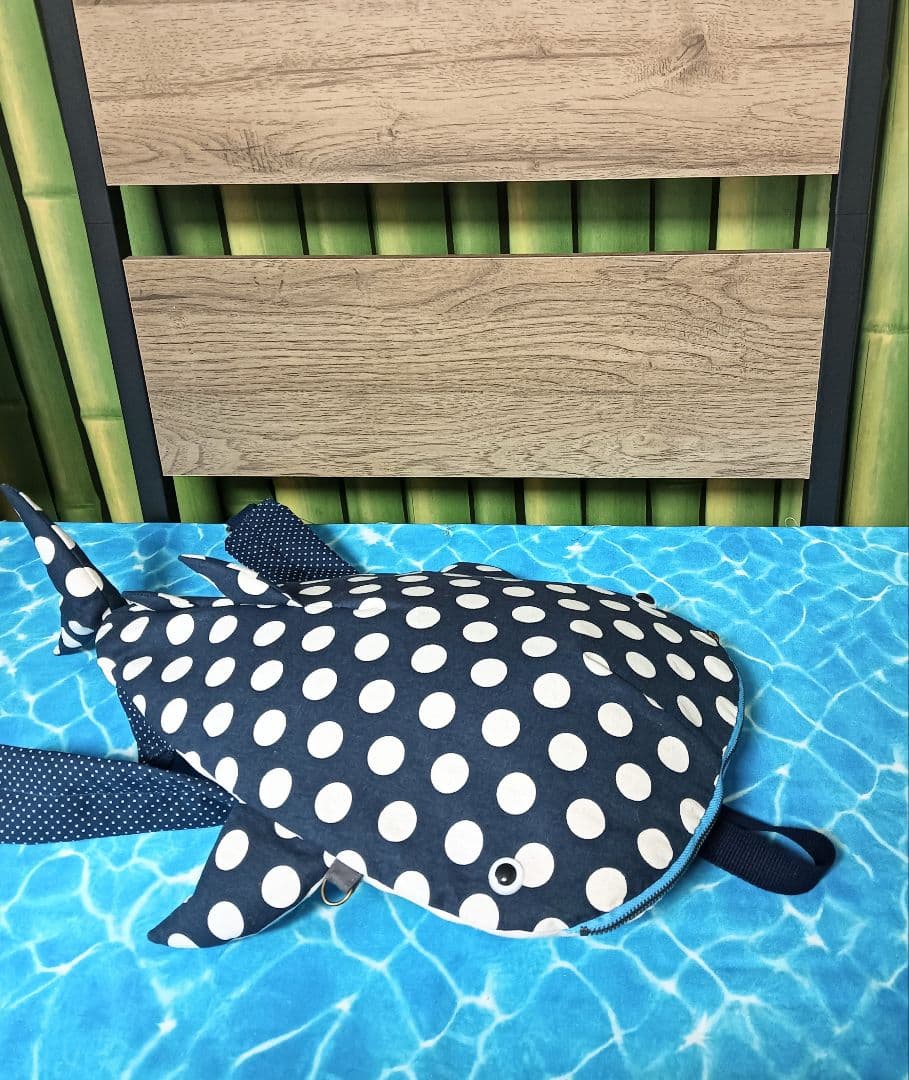 ジンベイザメ　リュックサック　ハンドメイド　ドット　水族館