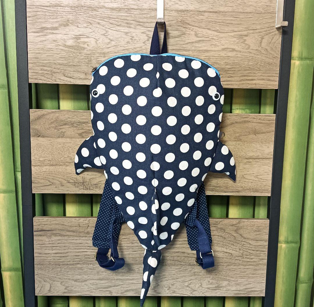 ジンベイザメ　リュックサック　ハンドメイド　ドット　水族館