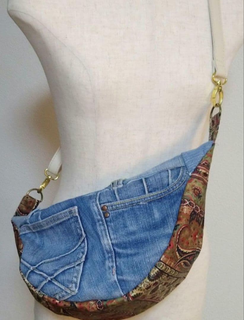 現品限り♡デニムリメイク お洒落Vintage♪ ラウンドショルダーバッグ