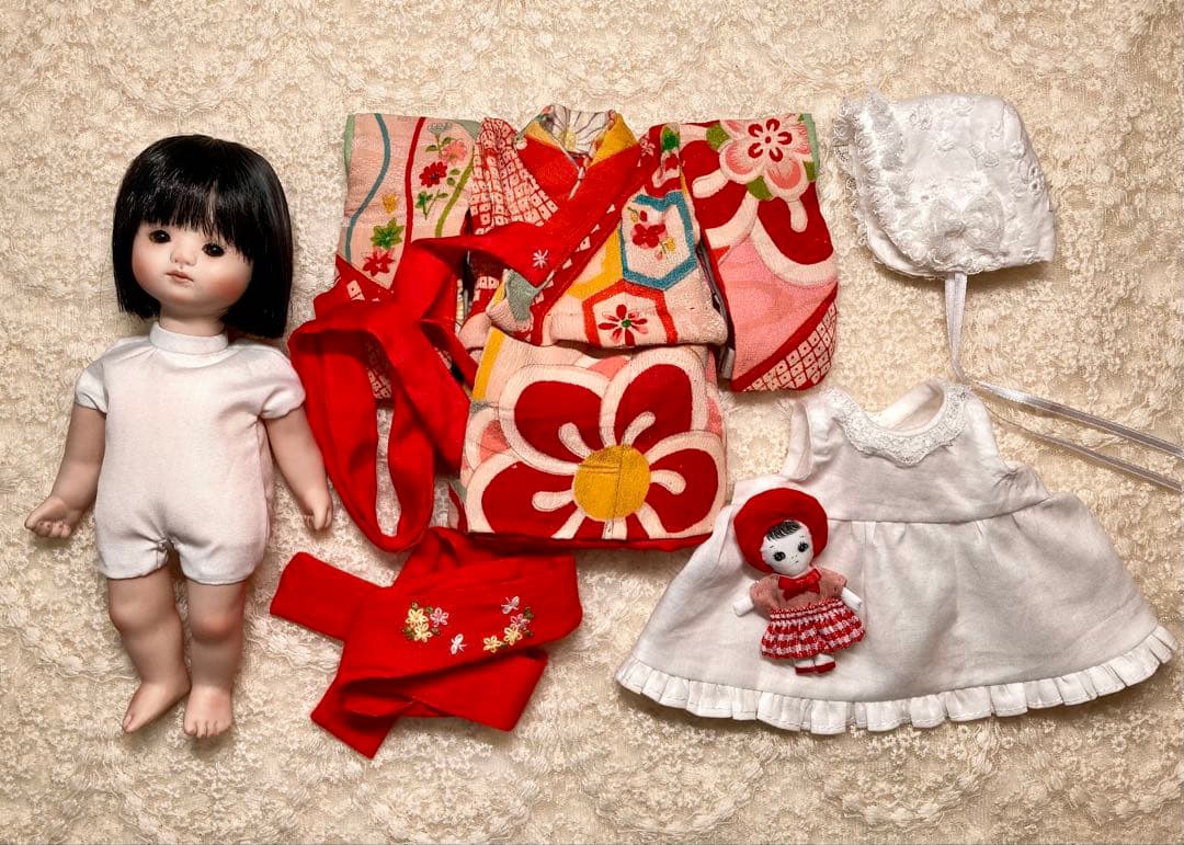 創作ビスクドール　小さな市松人形　文化人形とエプロン 帽子セット