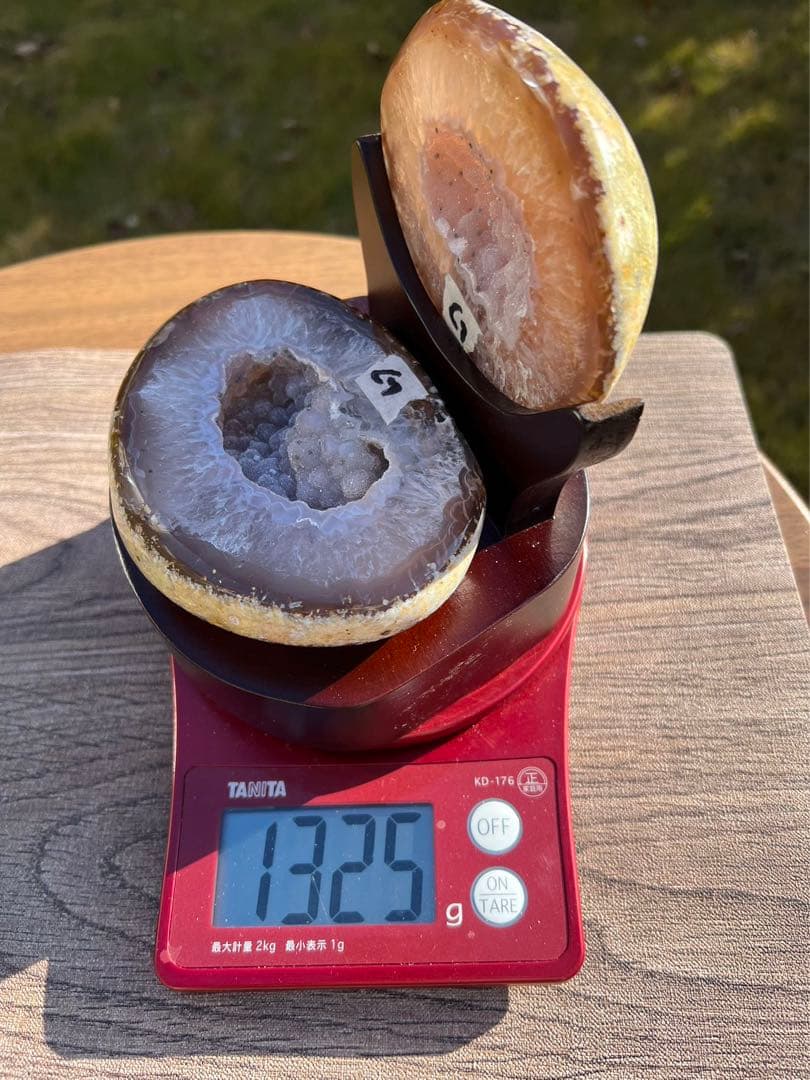 C7トレジャーメノウ 台付き 瑪瑙 風水 聚宝盆アゲート