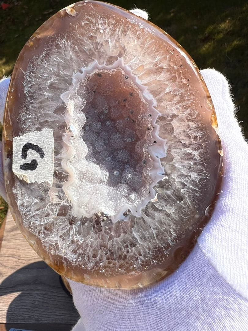 C7トレジャーメノウ 台付き 瑪瑙 風水 聚宝盆アゲート