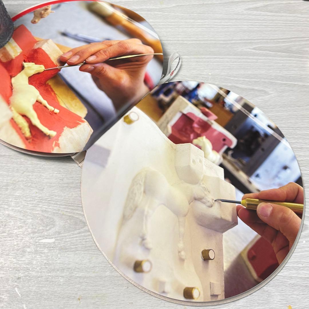 【レア】シュライヒ（Schleich）75周年記念ブック/アニマルフィギュア付き