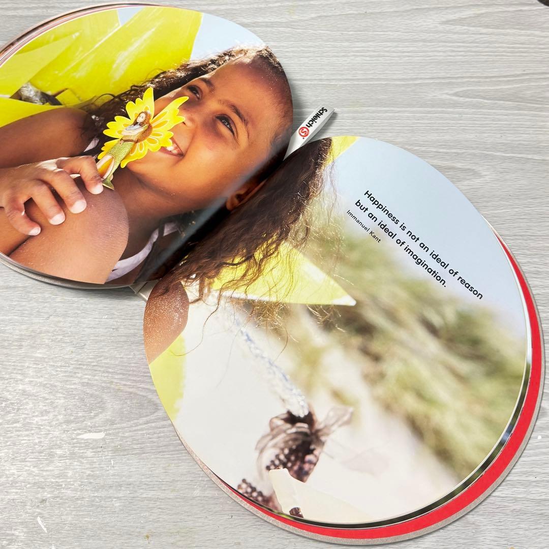 【レア】シュライヒ（Schleich）75周年記念ブック/アニマルフィギュア付き