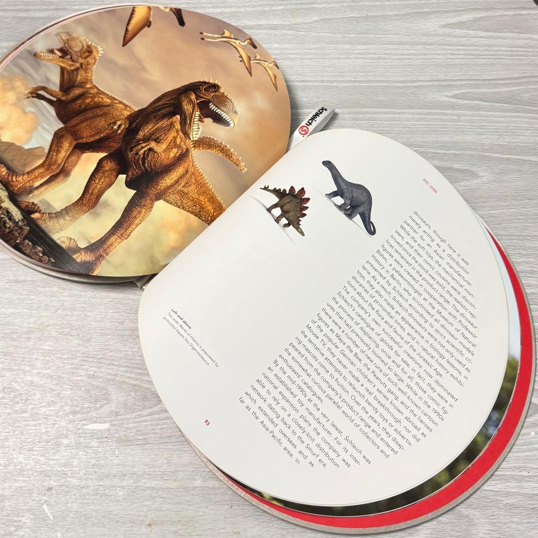 【レア】シュライヒ（Schleich）75周年記念ブック/アニマルフィギュア付き