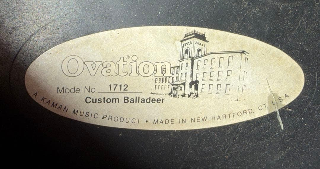 オベーション　1712 カスタムバラディーア　ディープボウル