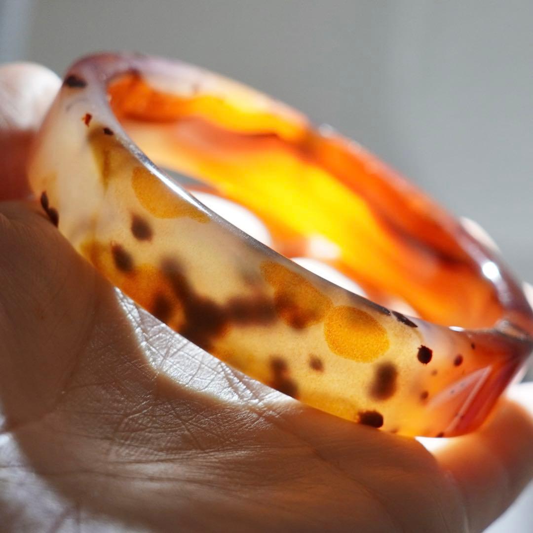 ❄メノウ カルセドニー 玉髄 バングル　腕輪　 新品 0015