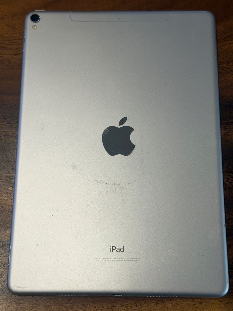 か*と様 iPad Pro 10.5インチ　256GB 画面割れ有り　使用可能