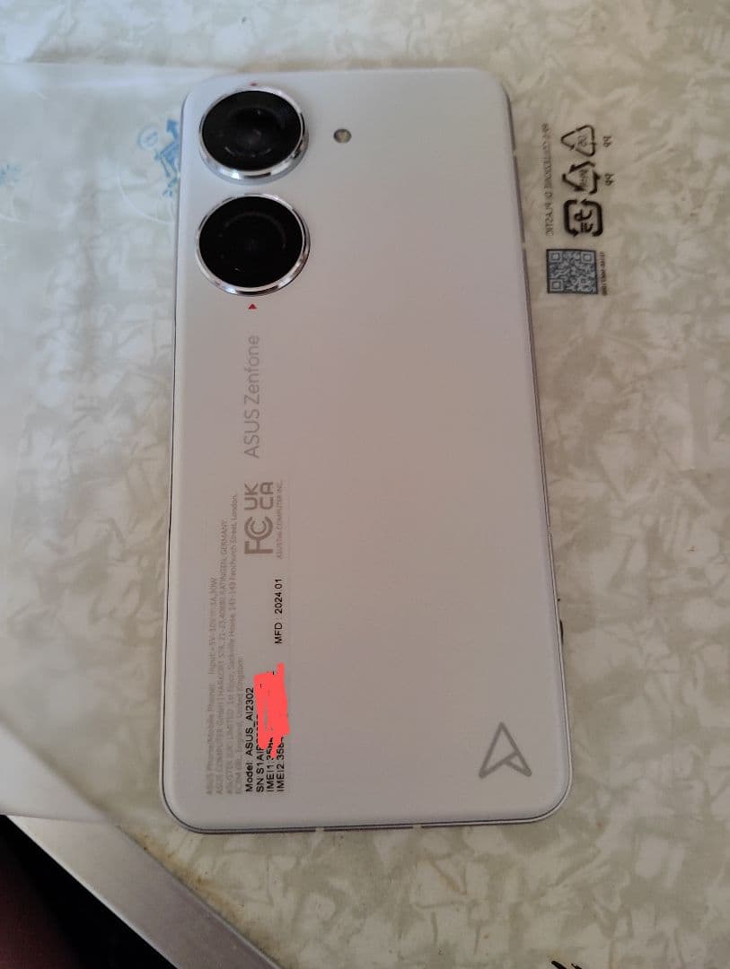 zenfone10 256GB 8GB ほぼ未使用 通電確認のみ