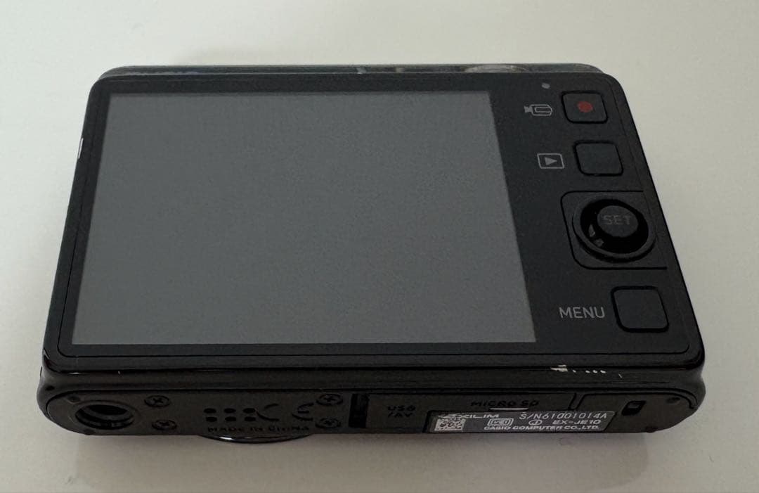 RICOさん専用 カシオ　EXILIM EX-JE10 コンパクトデジタルカメラ